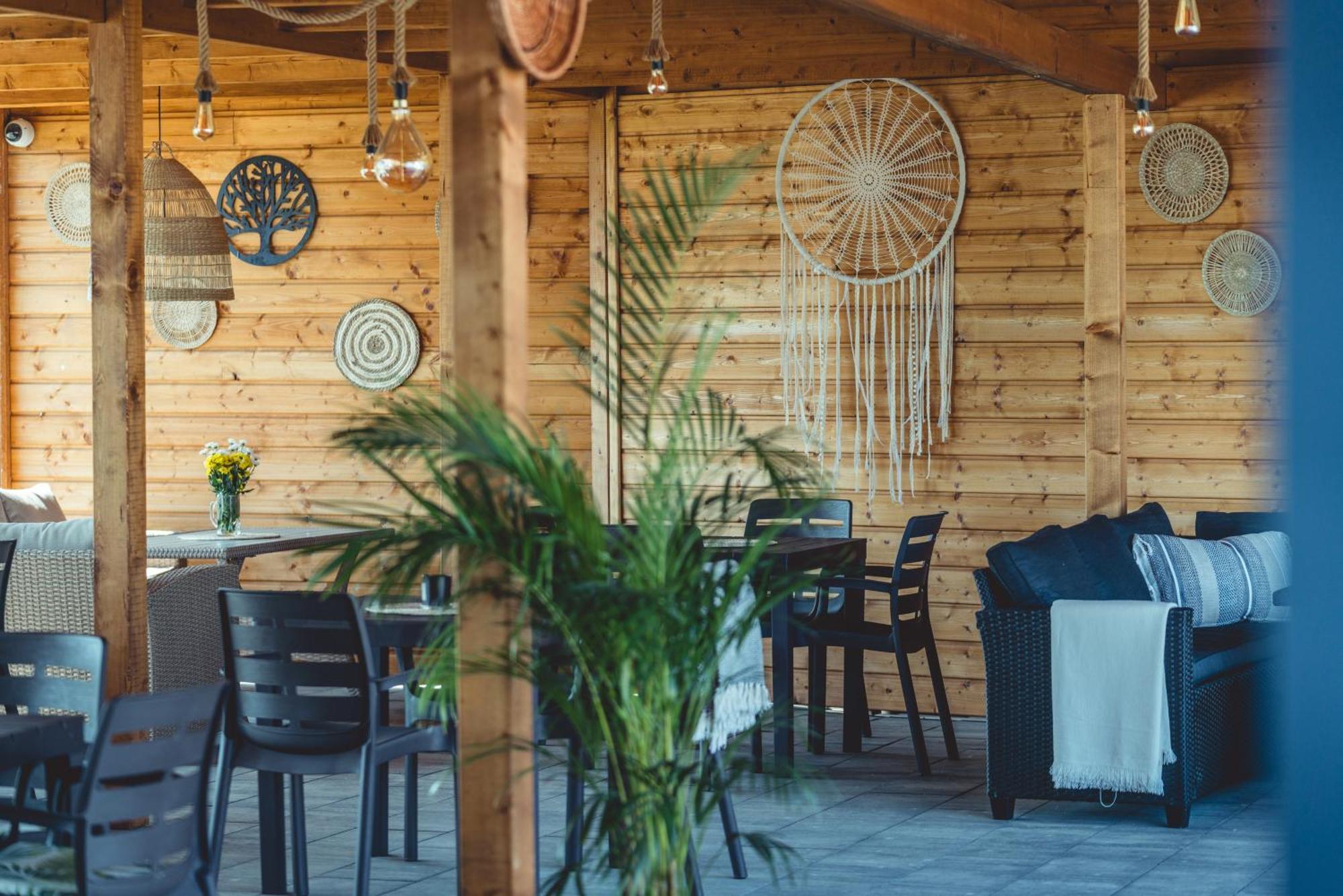 Rresort - Domki Z Krytym I Podgrzewanym Basenem, Sauna, Wifi, Parking W Cenie! Rewal Eksteriør billede